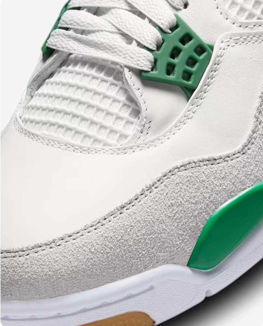 Nike SB x Air Jordan 4 Retro